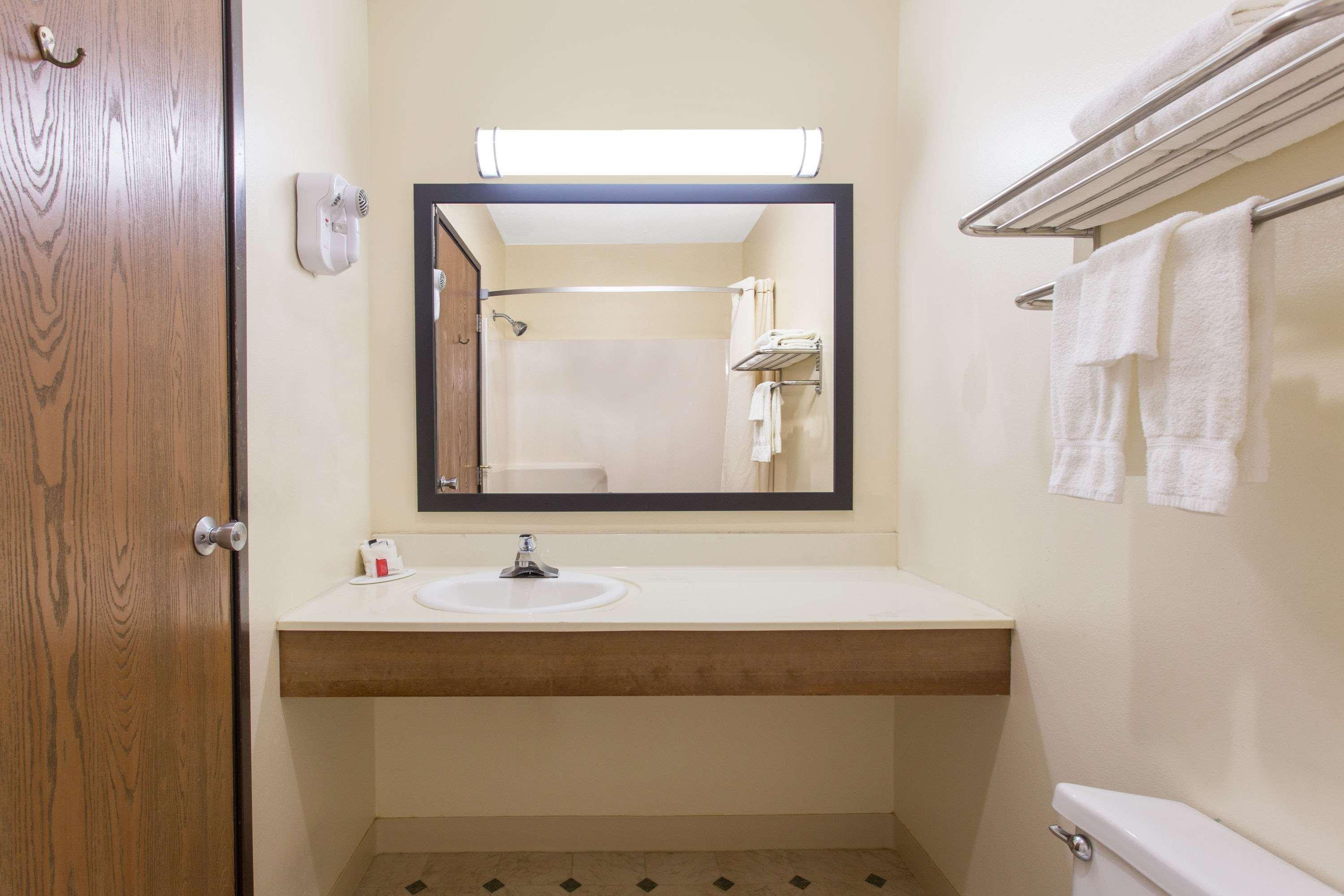 Motel Super 8 By Wyndham Eau Claire I-94 Zewnętrze zdjęcie