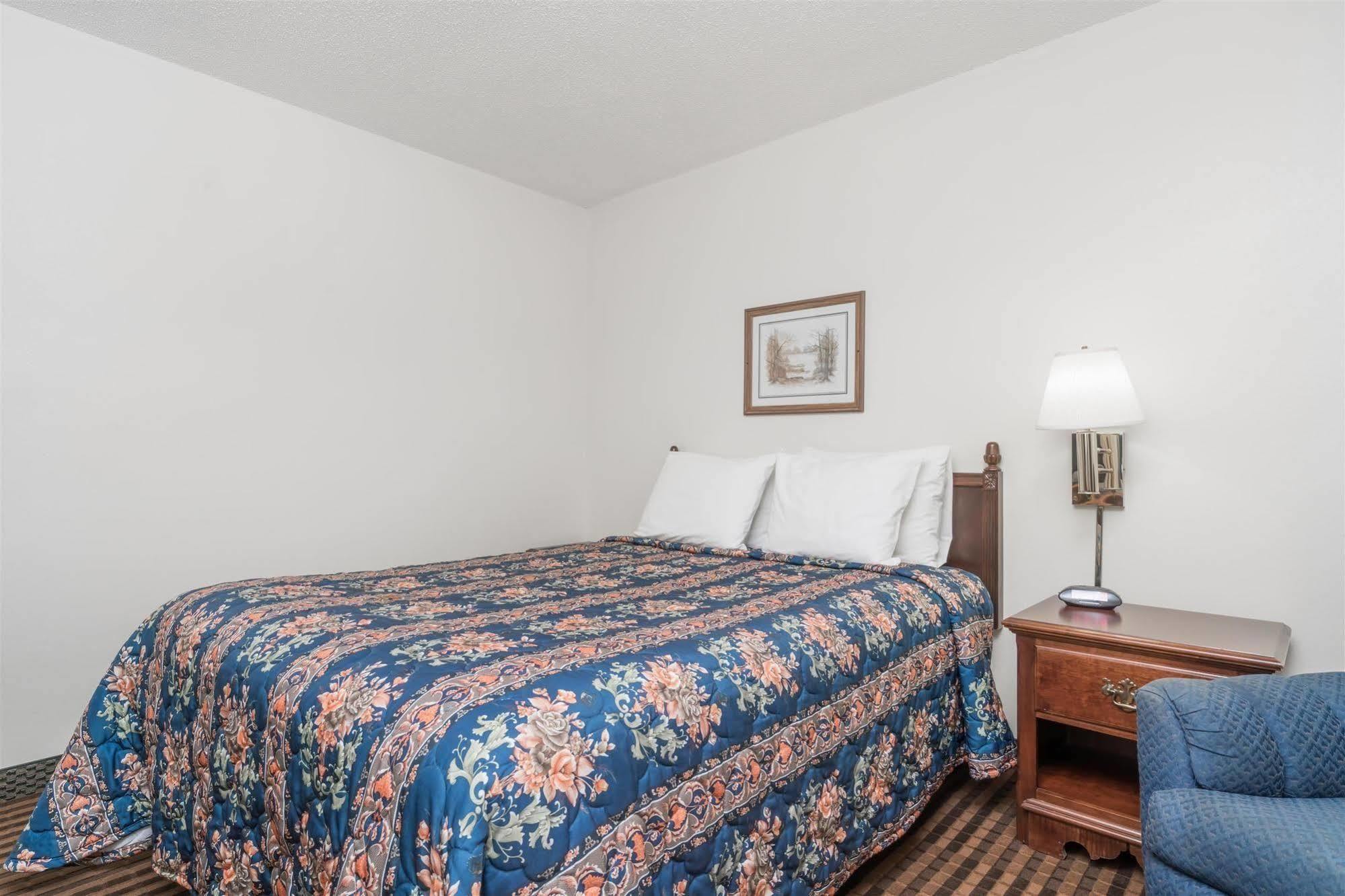 Motel Super 8 By Wyndham Eau Claire I-94 Zewnętrze zdjęcie