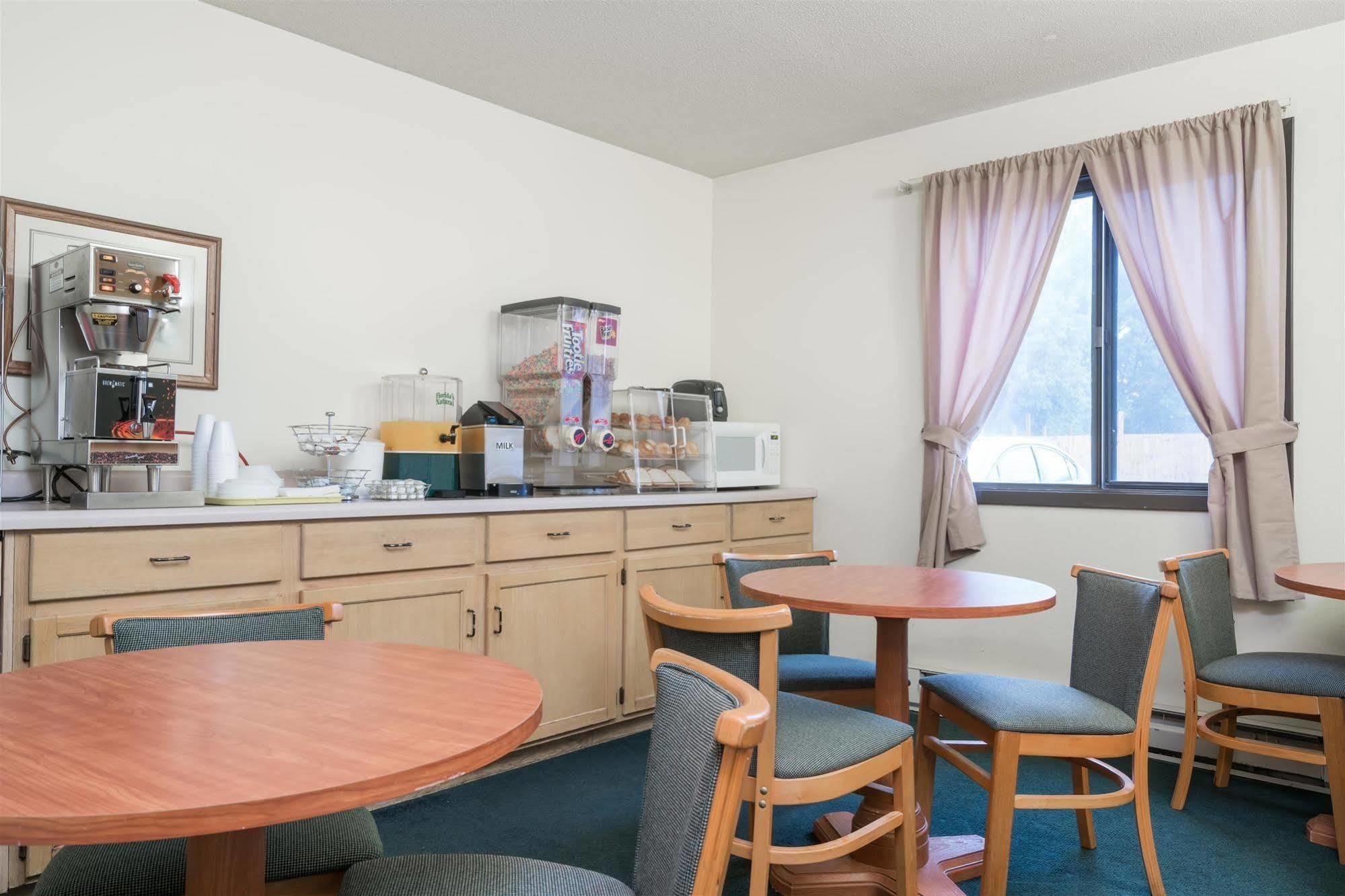 Motel Super 8 By Wyndham Eau Claire I-94 Zewnętrze zdjęcie